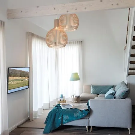 Vakantiehuis Reetdorf Geltinger Birk Kuenstlerkate Herbststurm Nieby (Nieby, Schleswig-Flensburg)