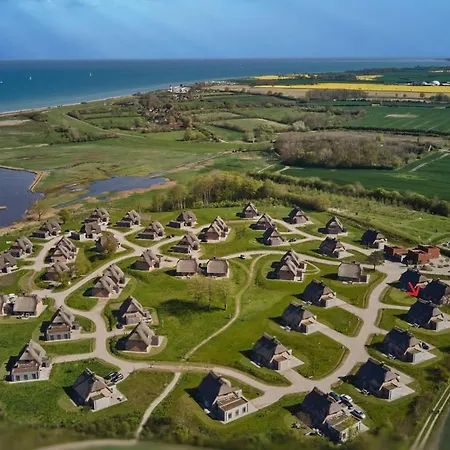 Reetdorf Geltinger Birk Kuenstlerkate Herbststurm *