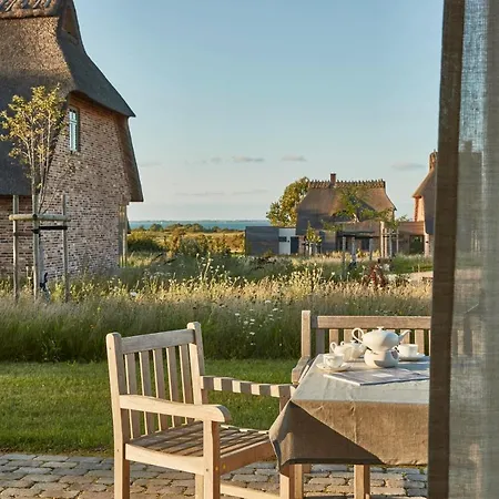 Reetdorf Geltinger Birk Kuenstlerkate Herbststurm Holiday home