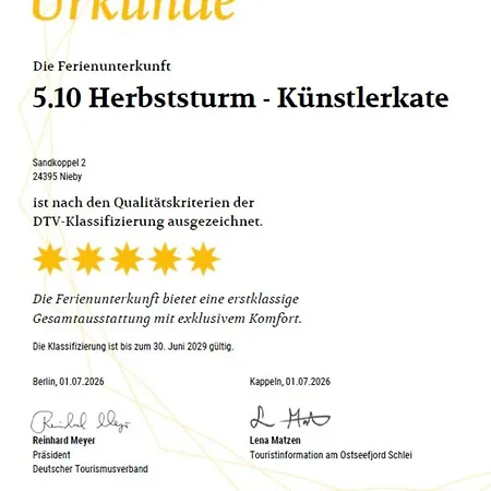 Reetdorf Geltinger Birk Kuenstlerkate Herbststurm